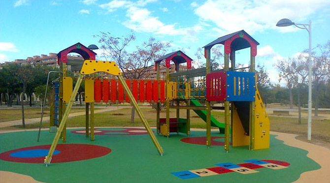 revolución superficie Aliviar Parques infantiles diseñados para fomentar el aprendizaje a través del juego