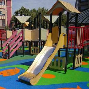 Instalación de parques infantiles de exterior. Requisitos y recomendaciones.